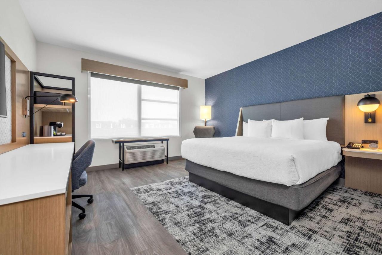 La Quinta Inn & Suites By Wyndham San Jose Airport-Downtown Eksteriør billede