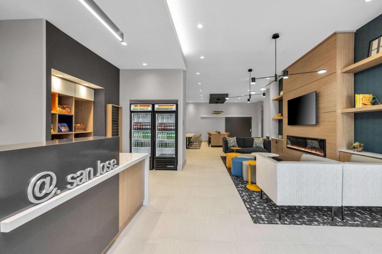 La Quinta Inn & Suites By Wyndham San Jose Airport-Downtown Eksteriør billede