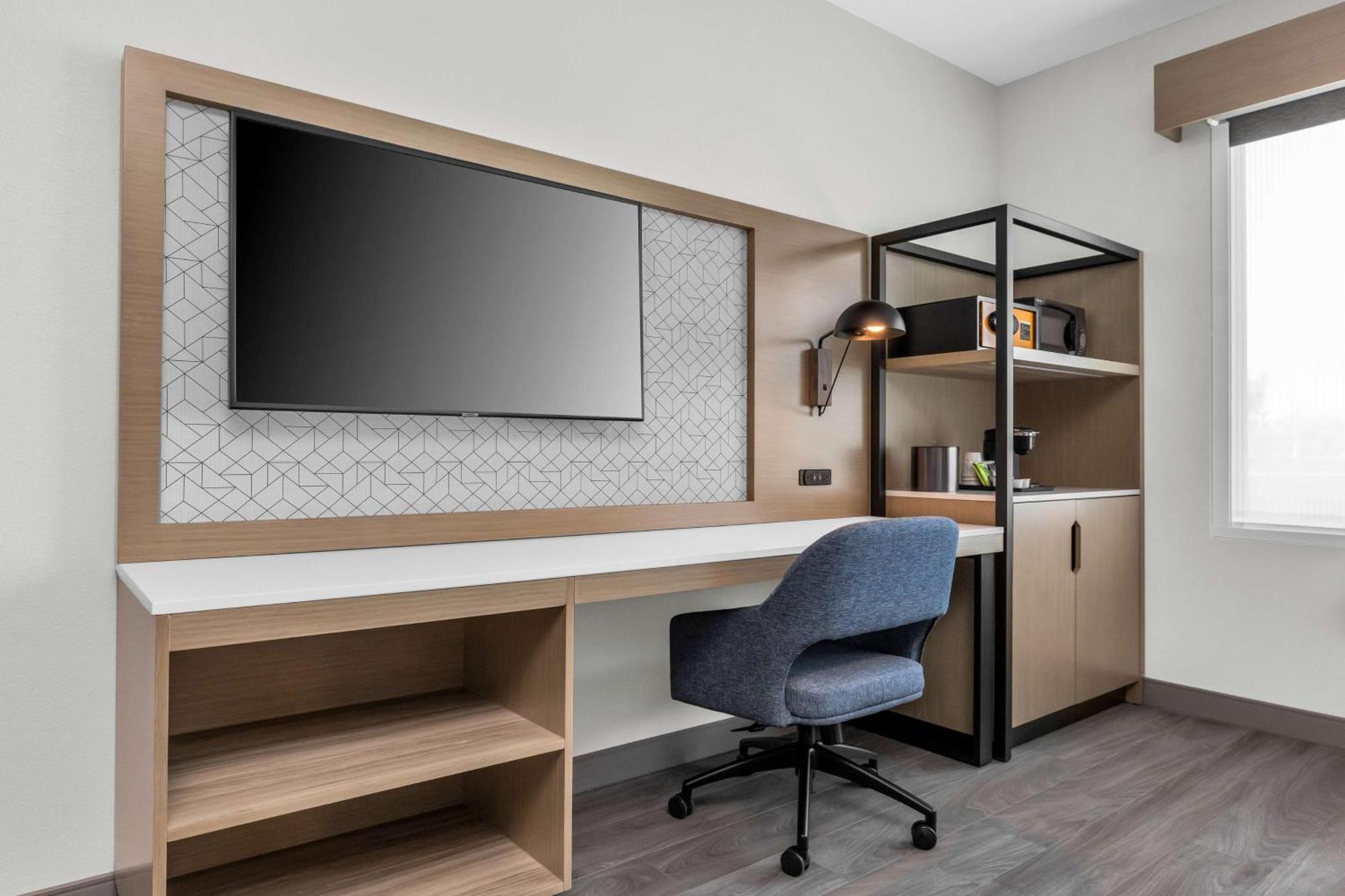 La Quinta Inn & Suites By Wyndham San Jose Airport-Downtown Eksteriør billede